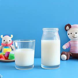 از چه سنی میتوان به کودک شیر دام داد؟